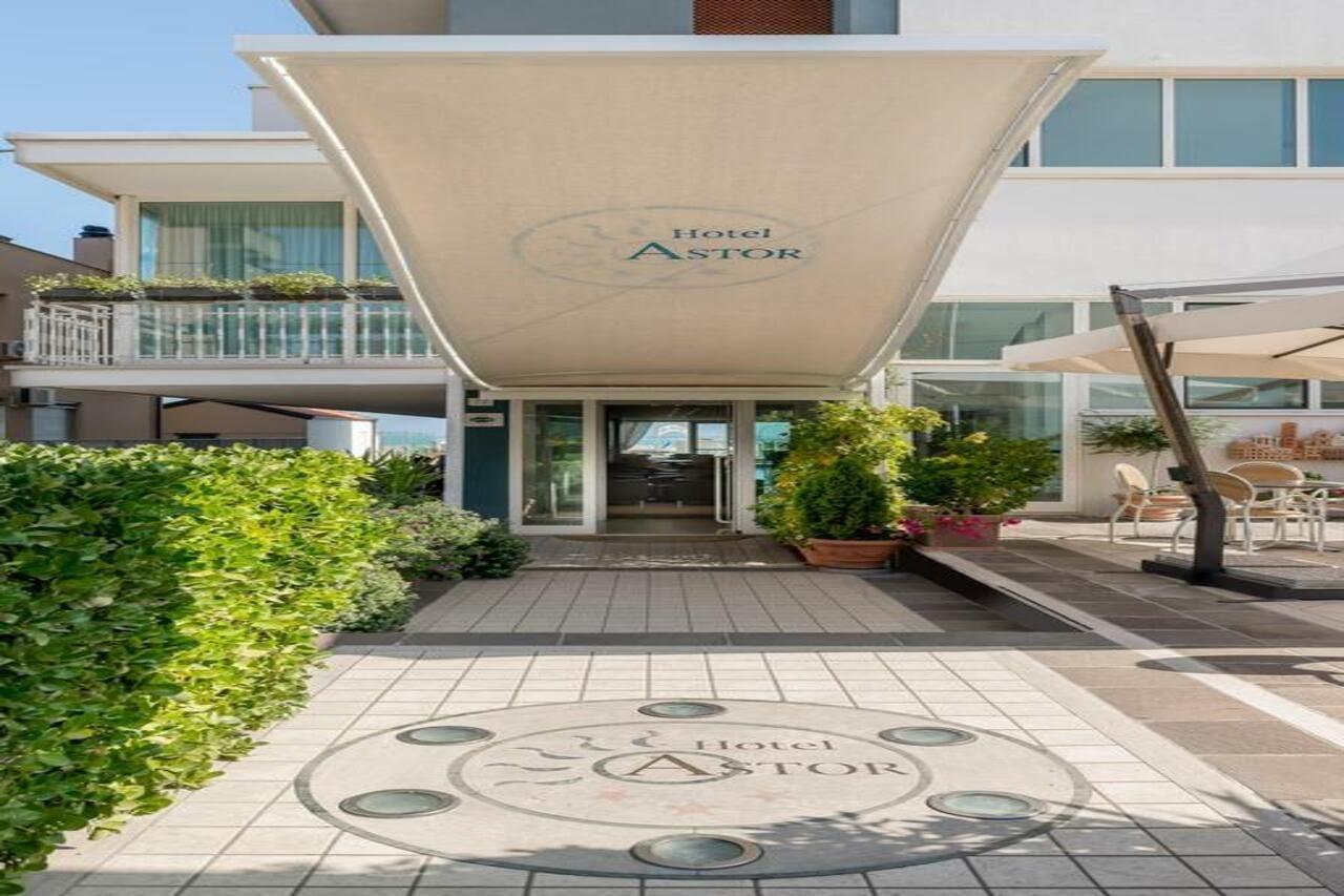 Hotel Astor Rimini Luaran gambar