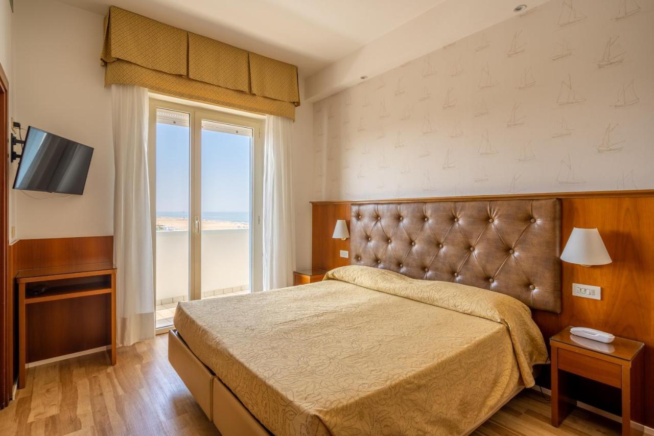 Hotel Astor Rimini Luaran gambar