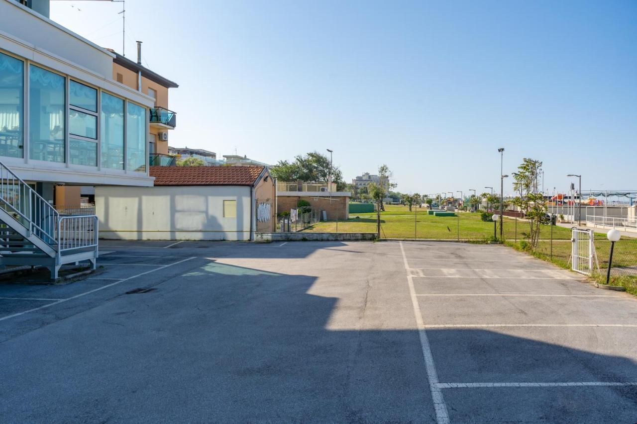 Hotel Astor Rimini Luaran gambar