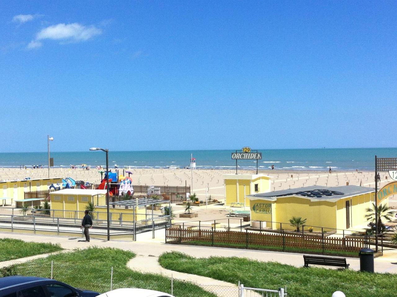 Hotel Astor Rimini Luaran gambar